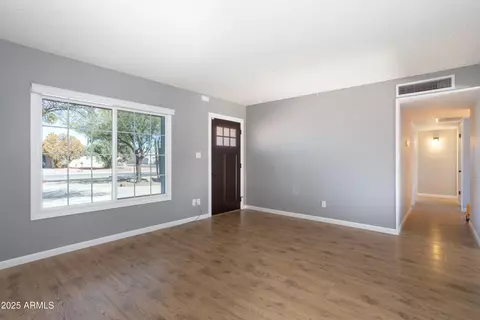 Living - 2949 E Willow Ave, Phoenix, AZ 85032 photo 3 of 6