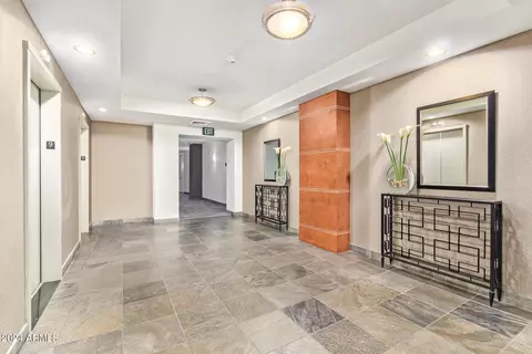 Entry Way - 1 E Lexington Ave #908, Phoenix, AZ 85012 photo 3 of 6