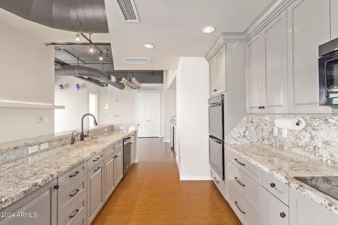Kitchen - 1 E Lexington Ave #908, Phoenix, AZ 85012 photo 3 of 3