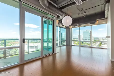 Living - 1 E Lexington Ave #908, Phoenix, AZ 85012 photo 6 of 10