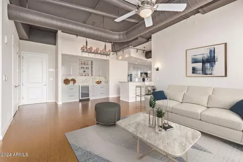 Living - 1 E Lexington Ave #908, Phoenix, AZ 85012 photo 2 of 10