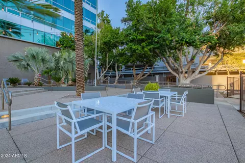 Exterior - 1 E Lexington Ave #908, Phoenix, AZ 85012 photo 7 of 13