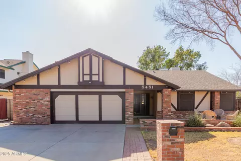 5451 W Desert Hills Dr, Glendale, AZ 85304