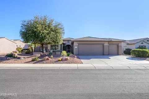 20071 N Horse Trail Dr, Surprise, AZ 85374