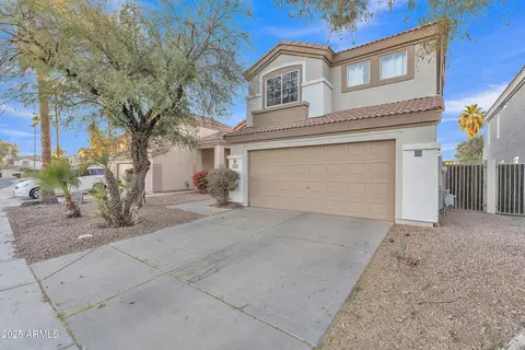 13638 W Desert Flower Dr, Goodyear, AZ 85395