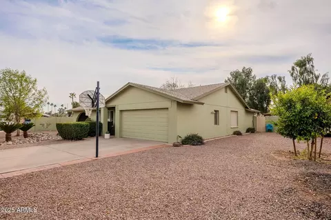 2711 W Evans Dr, Phoenix, AZ 85053