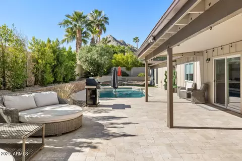 2343 E Cholla St, Phoenix, AZ 85028 photo 4