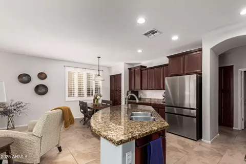 739 E Lovebird Ln, Gilbert, AZ 85297 photo 11