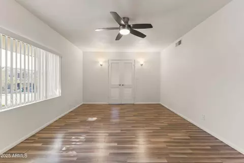 Living - 6547 N 3rd Ave, Phoenix, AZ 85013 photo 6 of 7