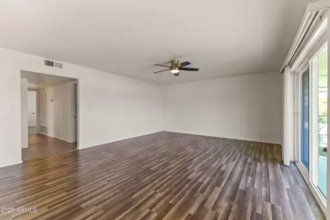 Living - 6547 N 3rd Ave, Phoenix, AZ 85013 photo 5 of 7