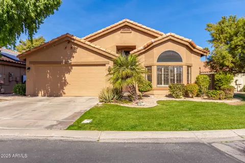 9428 W Taro Ln, Peoria, AZ 85382