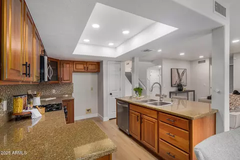 3814 E Wildwood Dr, Phoenix, AZ 85048 photo 12