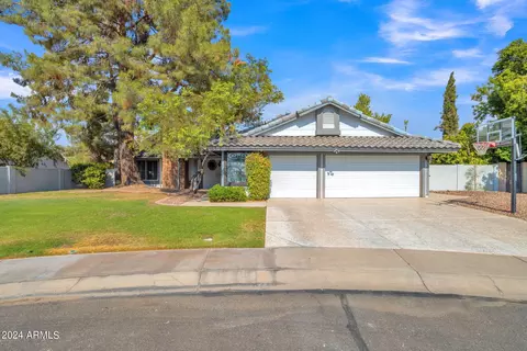 931 N Senate St, Chandler, AZ 85225
