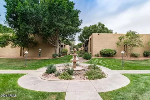 3825 E Camelback Rd #166, Phoenix, AZ 85018 photo 2