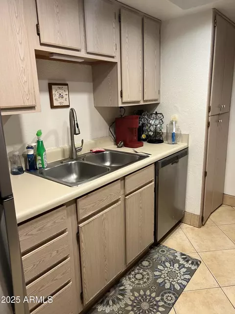 3825 E Camelback Rd #166, Phoenix, AZ 85018 photo 10