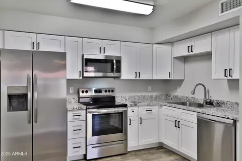 6221 E Greenway St, Mesa, AZ 85205 photo 22