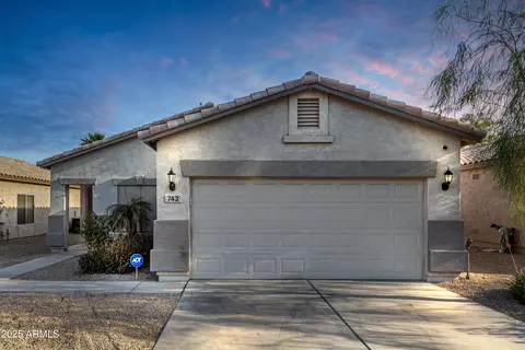 743 E Horizon Heights Dr, San Tan Valley, AZ 85143