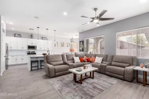 7231 W Sandra Ter, Peoria, AZ 85382