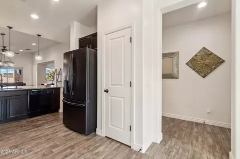 Entry Way - 2428 E Runaway Bay Pl, Gilbert, AZ 85298 photo 3 of 4