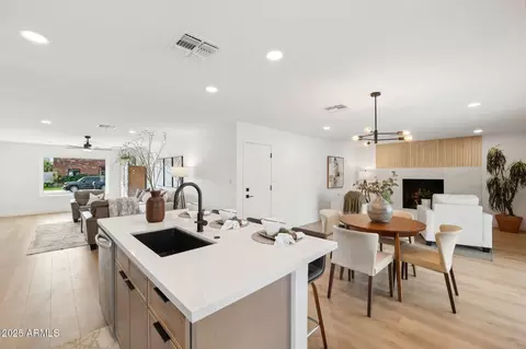 1644 W Griswold Rd, Phoenix, AZ 85021 photo 9