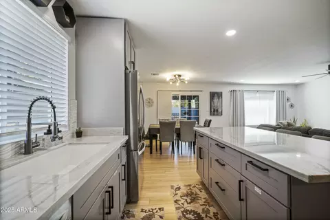 2725 E Louise Dr, Phoenix, AZ 85032 photo 13