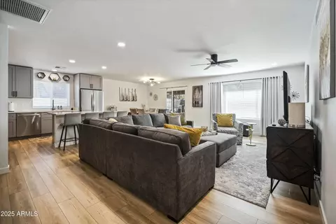 2725 E Louise Dr, Phoenix, AZ 85032 photo 8