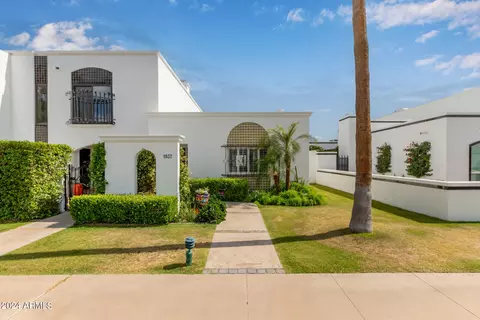 1937 E Medlock Dr, Phoenix, AZ 85016
