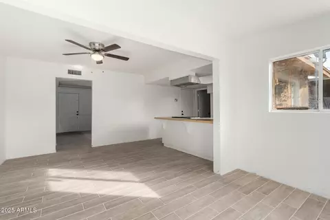 8608 S 9th Pl, Phoenix, AZ 85042 photo 9