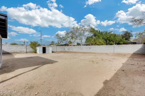 Exterior - 2524 E Grandview Rd, Phoenix, AZ 85032 photo 2 of 4