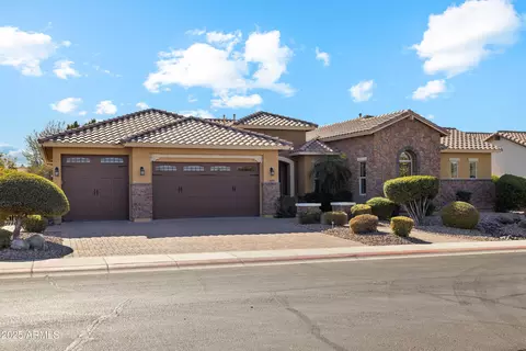 3665 Enrose St, Mesa, AZ 85205 photo 2