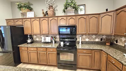 Kitchen - 5414 E Glade Ave, Mesa, AZ 85206 photo 5 of 5