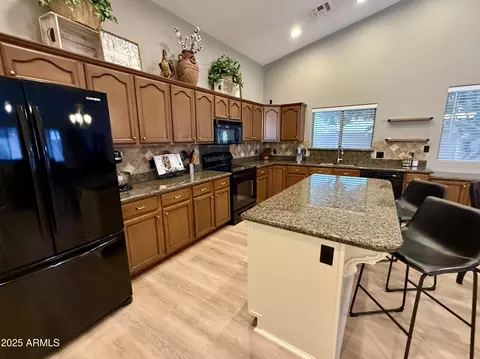 Kitchen - 5414 E Glade Ave, Mesa, AZ 85206 photo 3 of 5