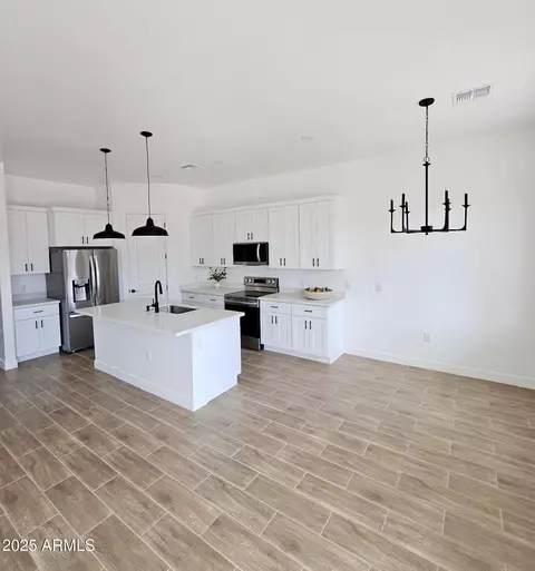 947 N Warner Dr, Apache Junction, AZ 85120 photo 6