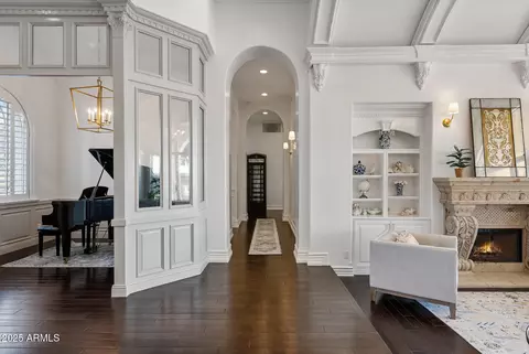 Entry Way - 1233 E Salado Cir, Mesa, AZ 85203 photo 3 of 4