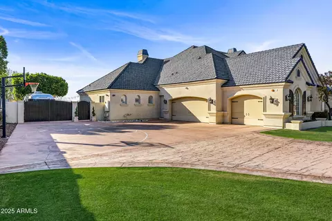 Exterior - 1233 E Salado Cir, Mesa, AZ 85203 photo 22 of 27