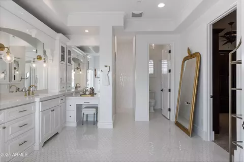 Bath - 1233 E Salado Cir, Mesa, AZ 85203 photo 3 of 14