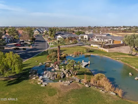 View/Area - 1233 E Salado Cir, Mesa, AZ 85203 photo 13 of 13