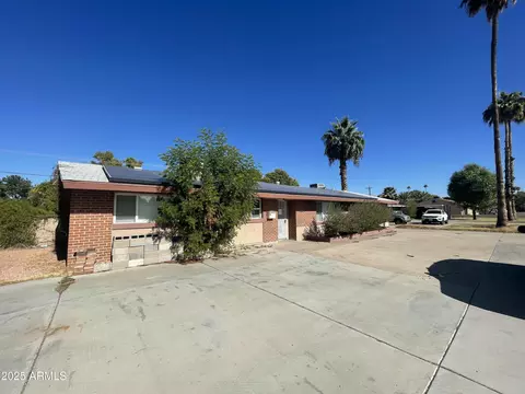 1324 W Bethany Home Rd, Phoenix, AZ 85013