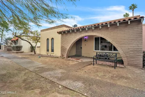 526 N Hobson Plz, Mesa, AZ 85203
