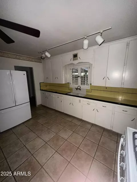 801 W Earll Dr, Phoenix, AZ 85013 photo 31