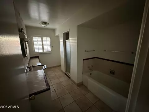 801 W Earll Dr, Phoenix, AZ 85013 photo 8