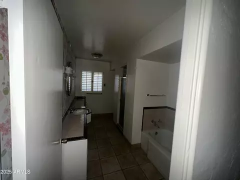 801 W Earll Dr, Phoenix, AZ 85013 photo 24