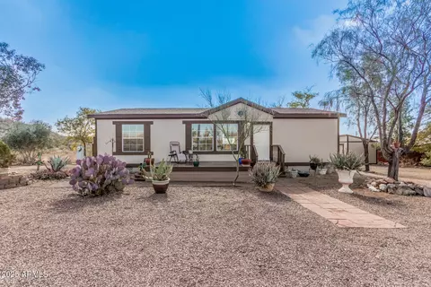 48431 N 7th Ave, New River, AZ 85087