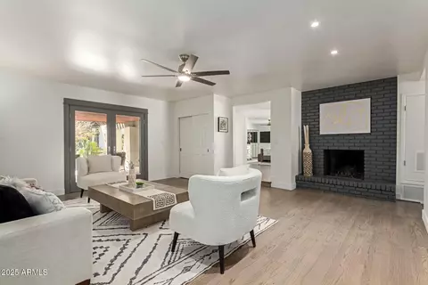 4622 E Palo Verde Dr, Phoenix, AZ 85018 photo 11
