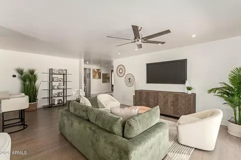 4622 E Palo Verde Dr, Phoenix, AZ 85018 photo 14