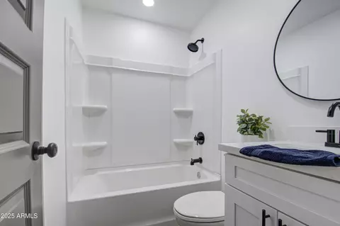 Bath - 3530 W Marlette Ave, Phoenix, AZ 85019 photo 7 of 8