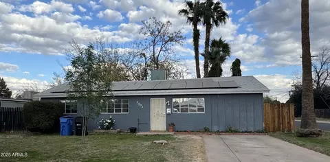 2201 N 29th Pl, Phoenix, AZ 85008
