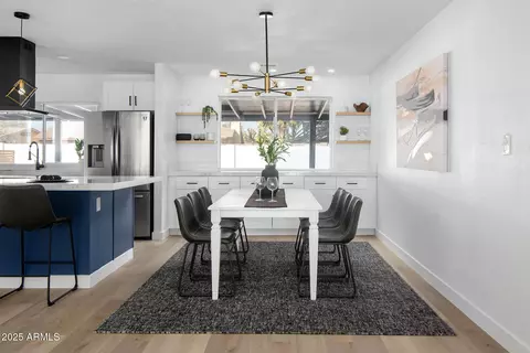 2074 E Dunbar Dr, Tempe, AZ 85282 photo 2