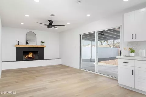 2074 E Dunbar Dr, Tempe, AZ 85282 photo 9