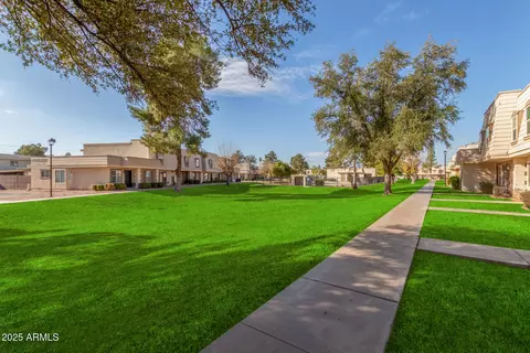 1029 E Lodge Dr, Tempe, AZ 85283 photo 15